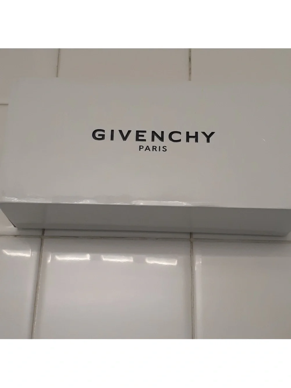 🌺SALE🌺 Givenchy NEW with box Sexy Black Round Metal-Trim Sunglasses